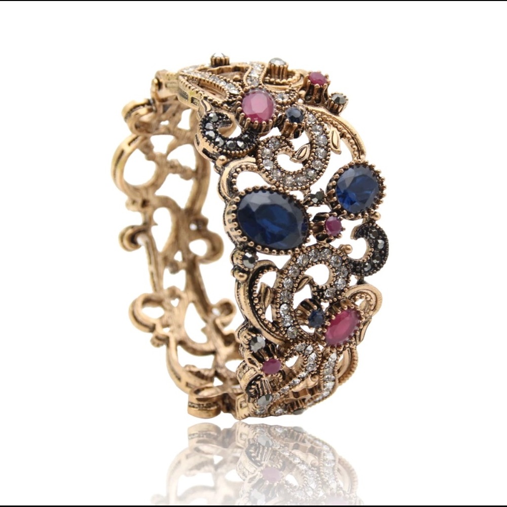 LUXURY ANTIQUE GOLD TURKISH BRACELET!!💕💕